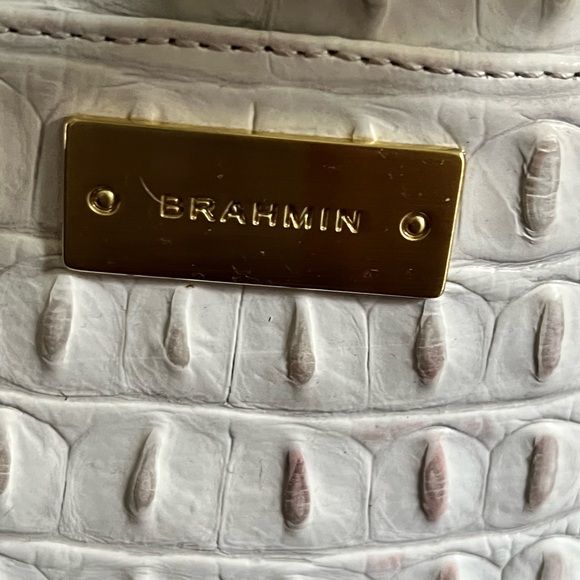 X sold x Brahmin handbag EUC Oyster color - Picture 4 of 12